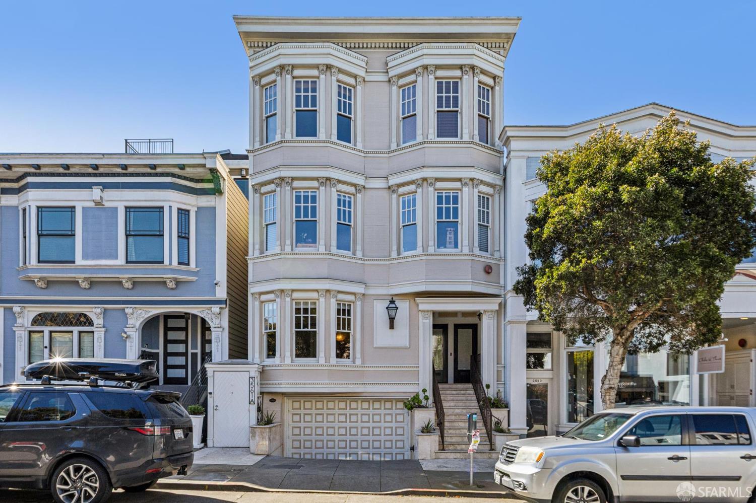 3561 Sacramento Street