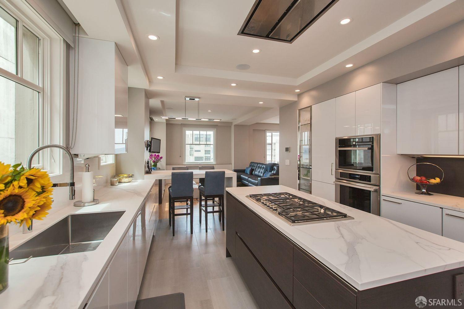 2100 Pacific Avenue # 3B