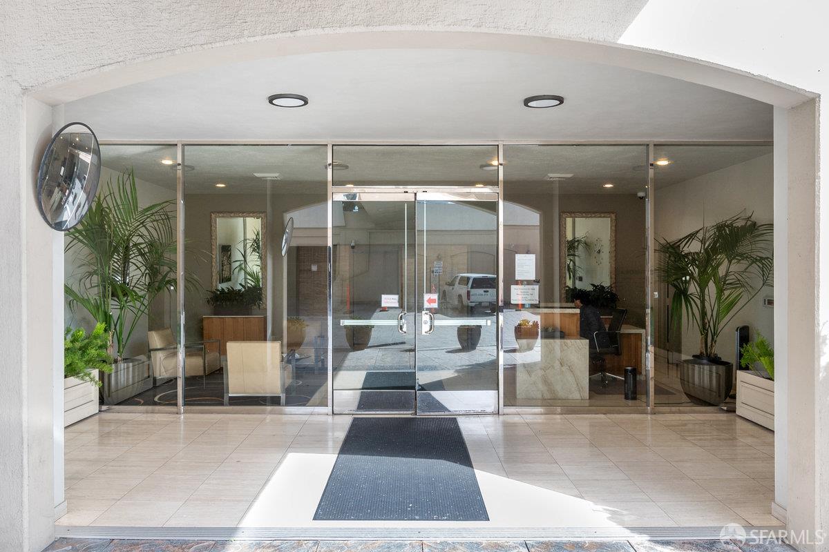 1200 Gough Street # 23D