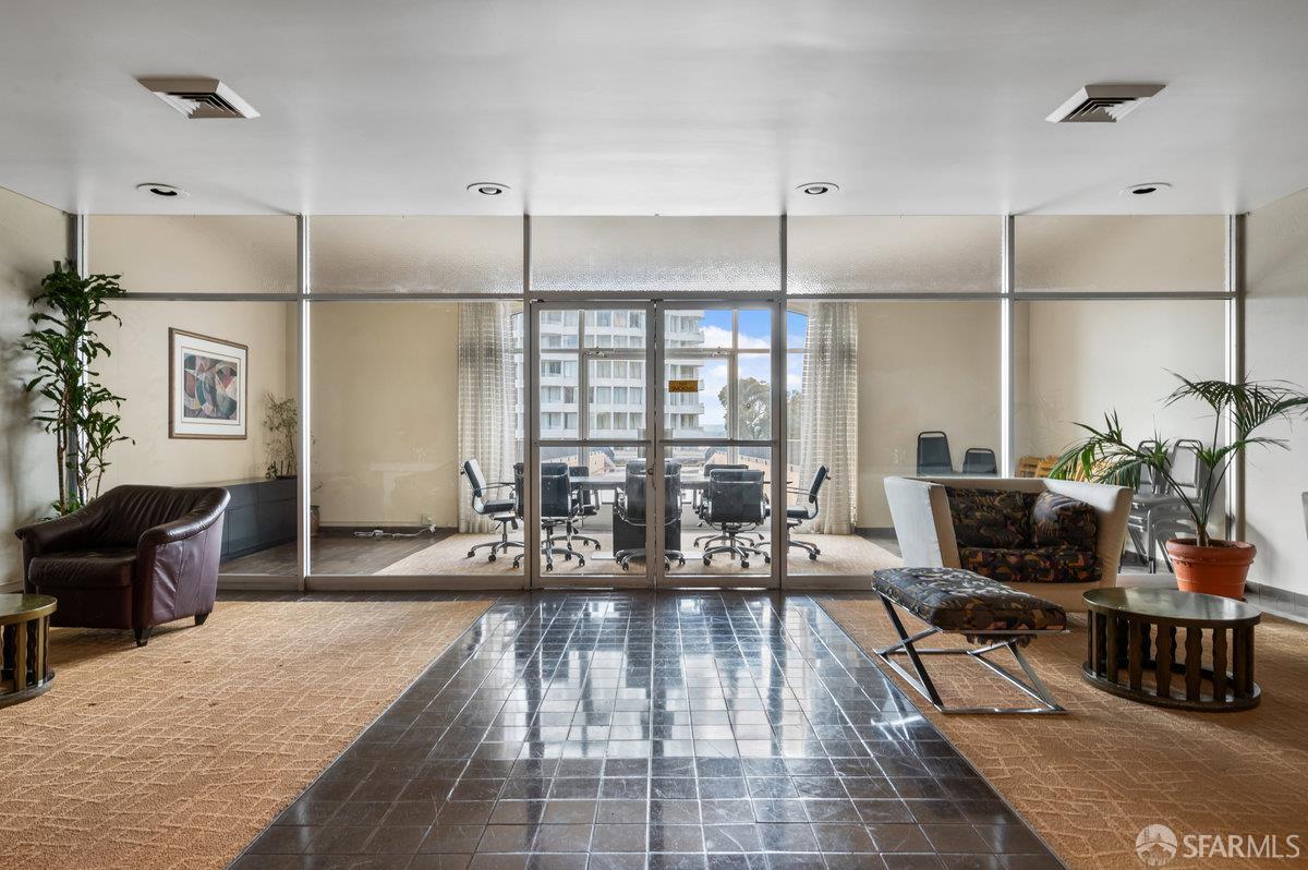 1200 Gough Street # 23D