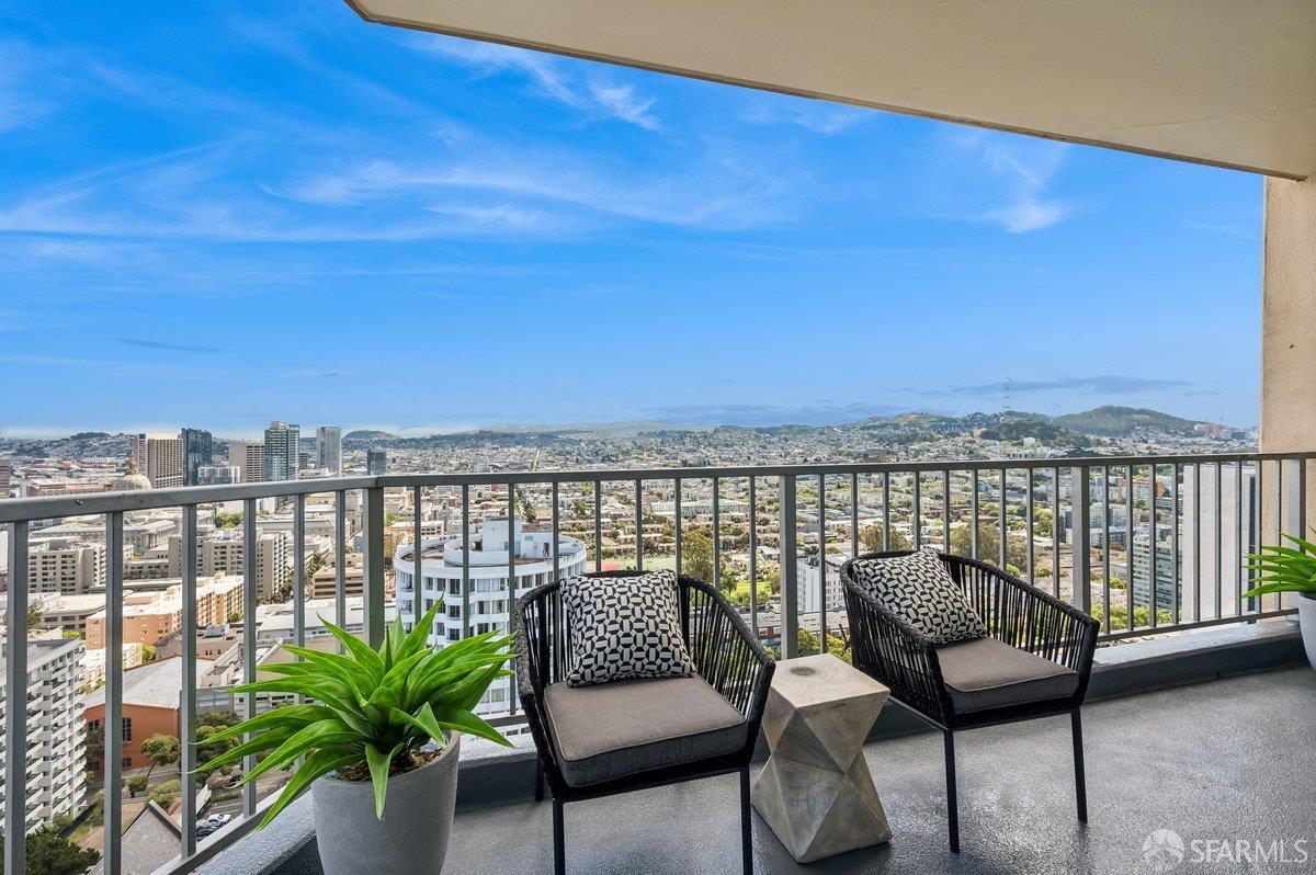 1200 Gough Street # 23D