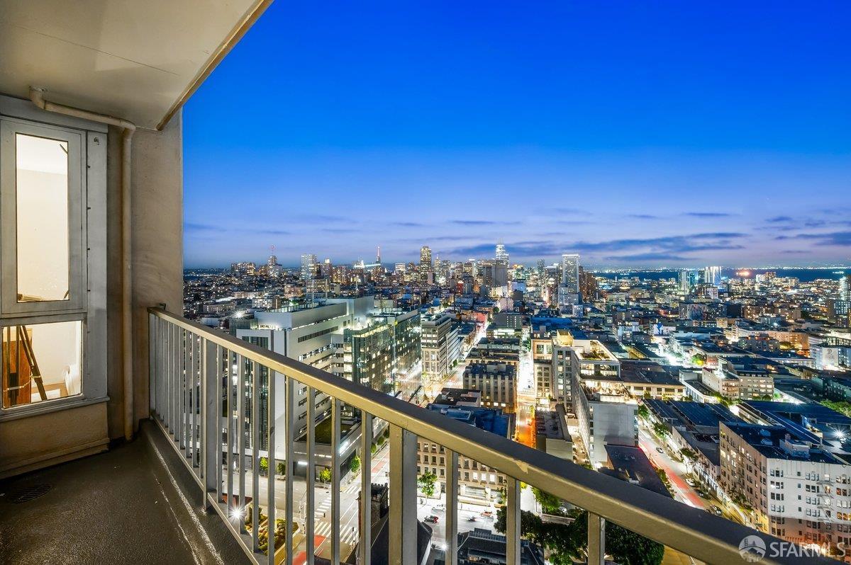 1200 Gough Street # 23D