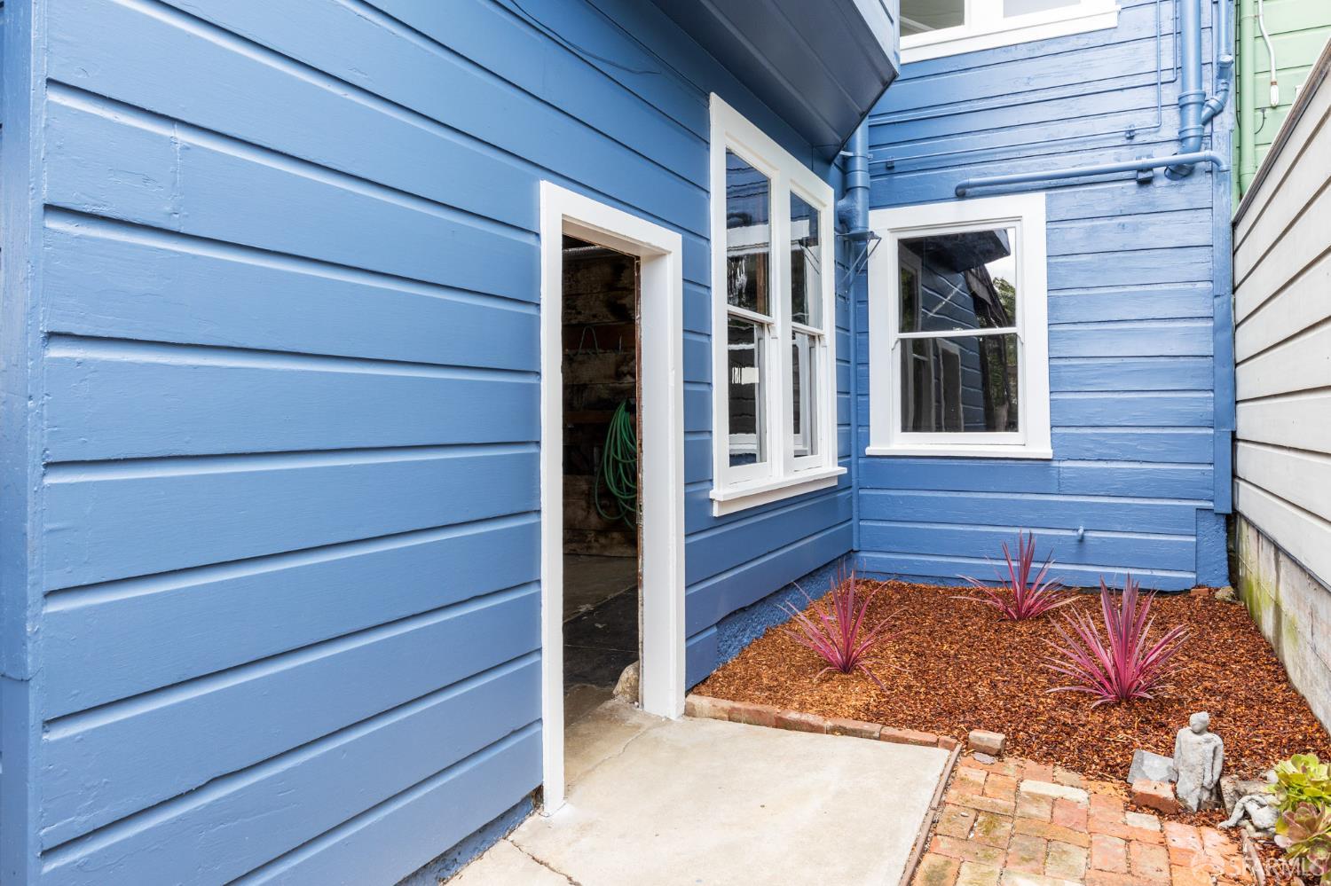 373 Chenery Street