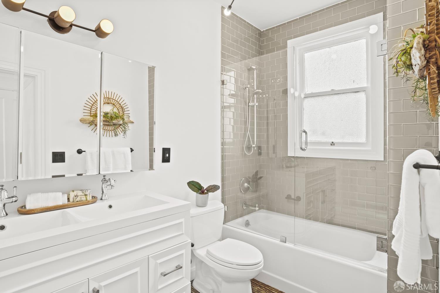 1856 Franklin Street # 6