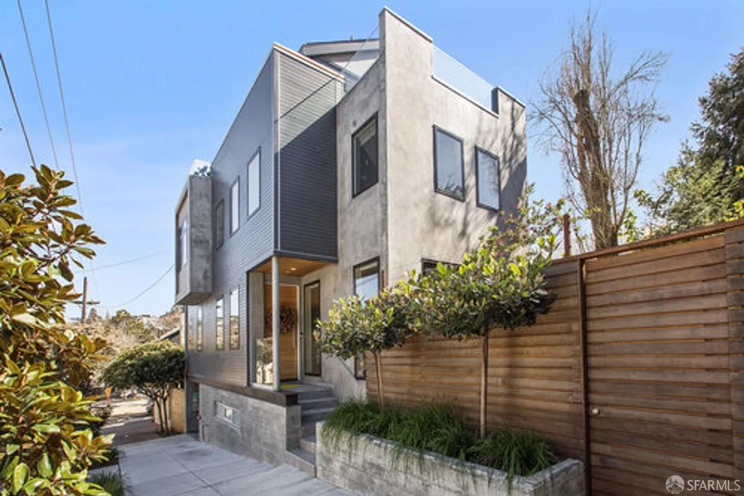 209 Grattan Street