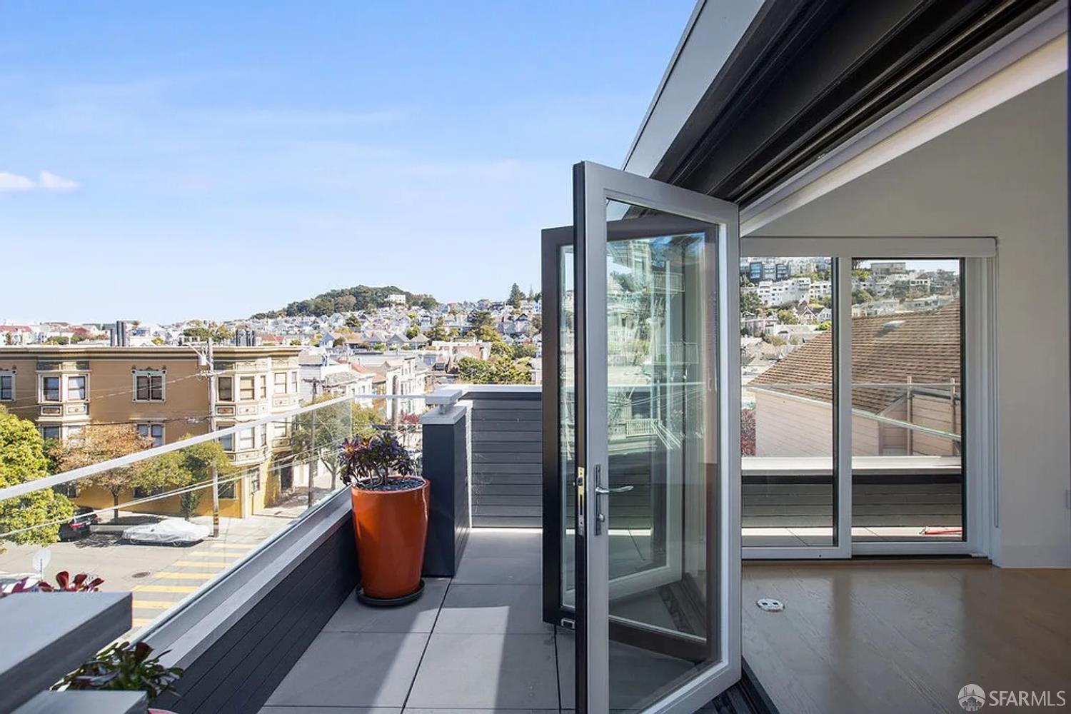 209 Grattan Street