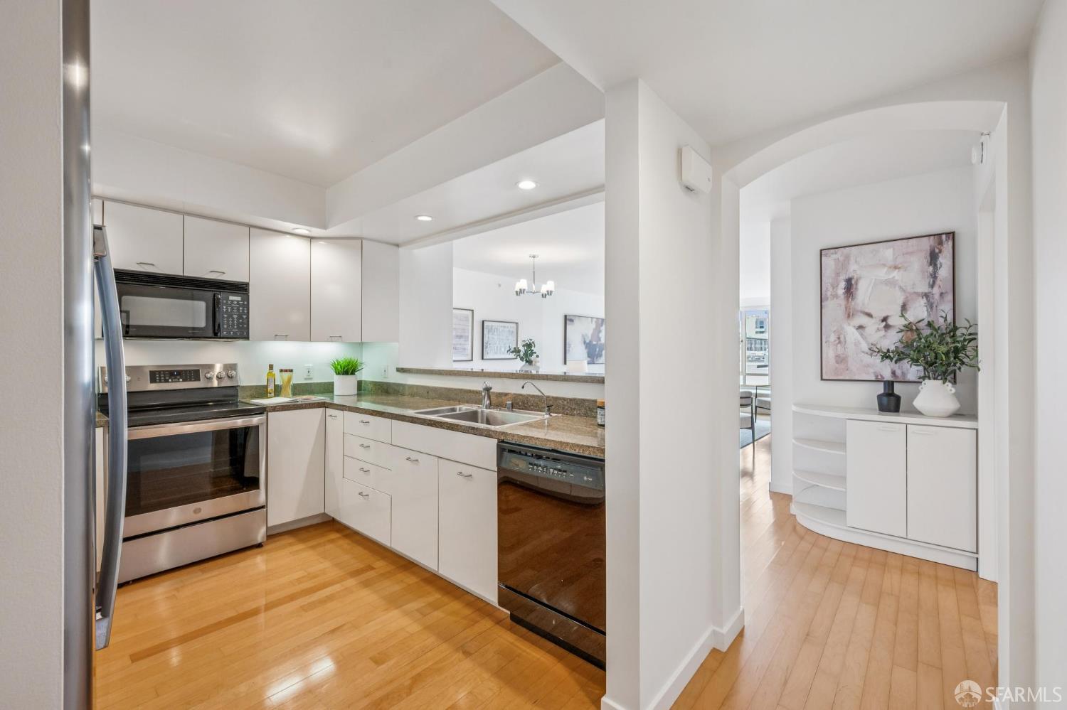 1438 Green Street # 6B