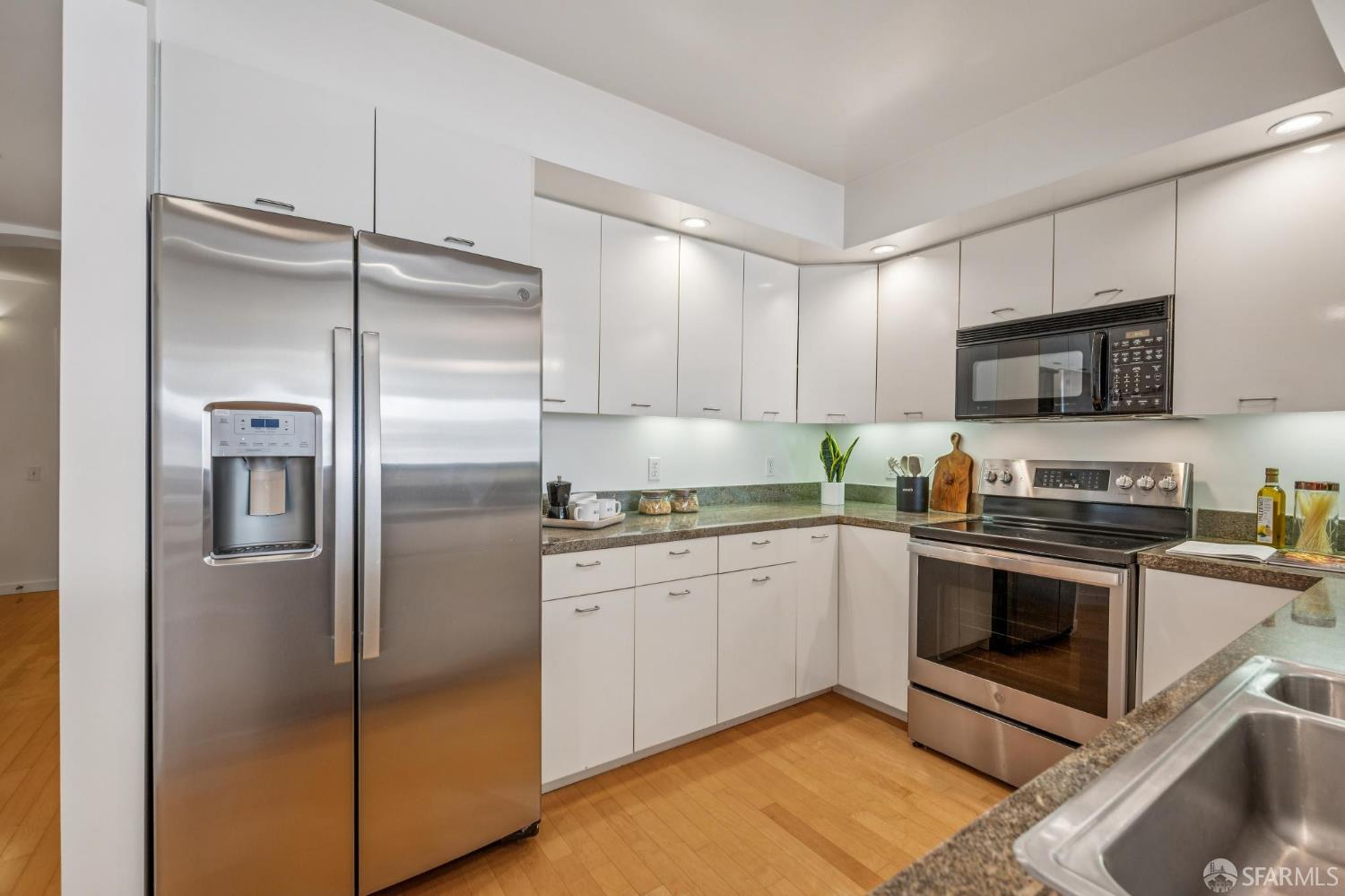 1438 Green Street # 6B