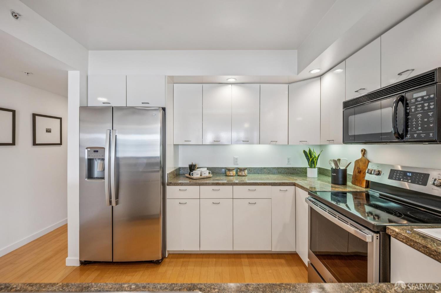 1438 Green Street # 6B