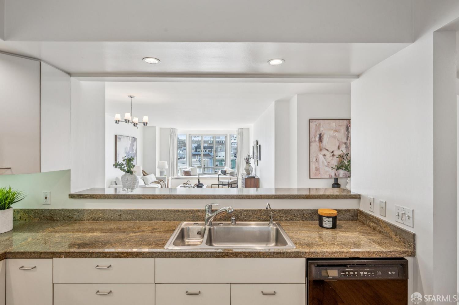 1438 Green Street # 6B