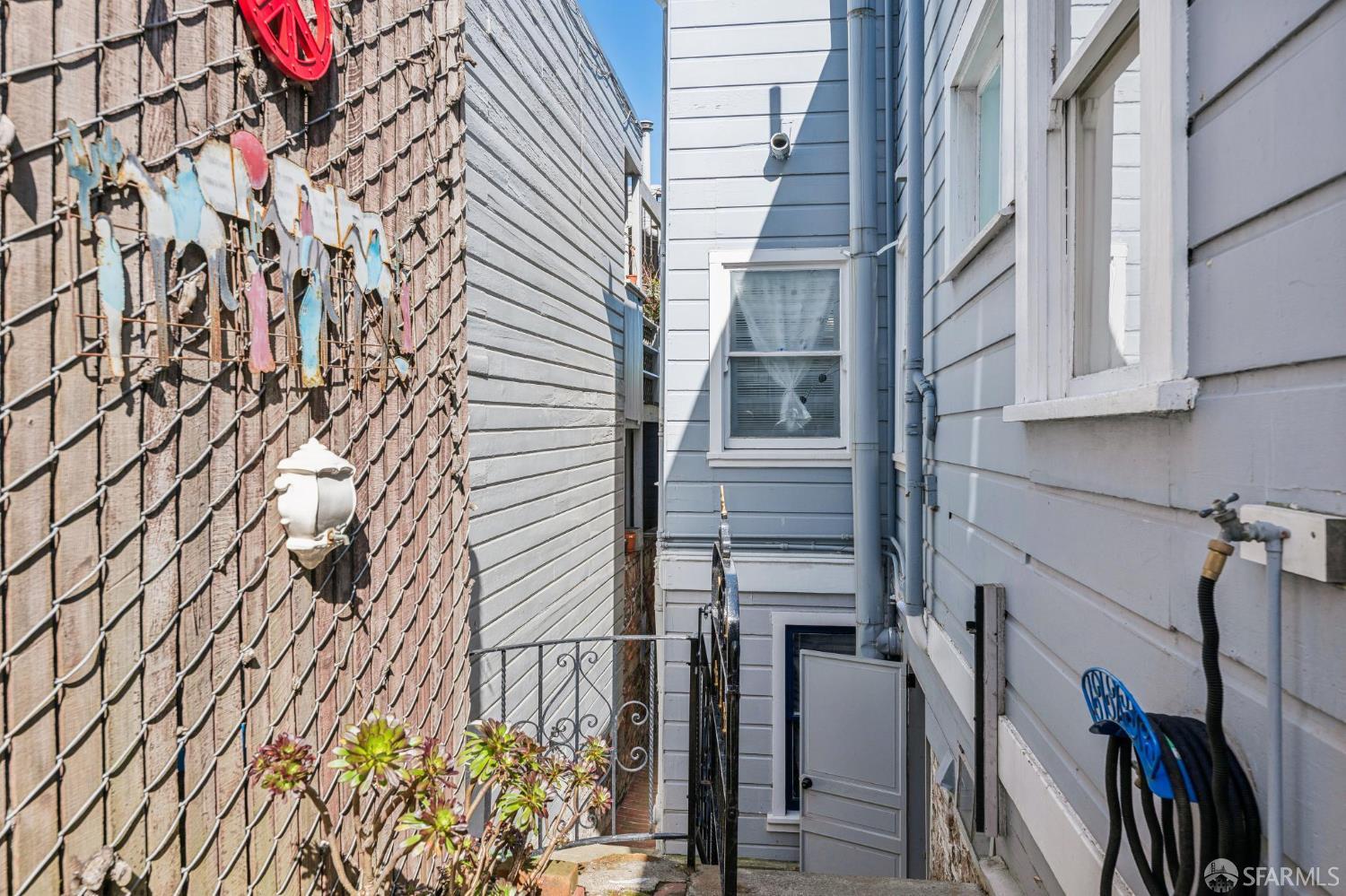 300 Castro Street