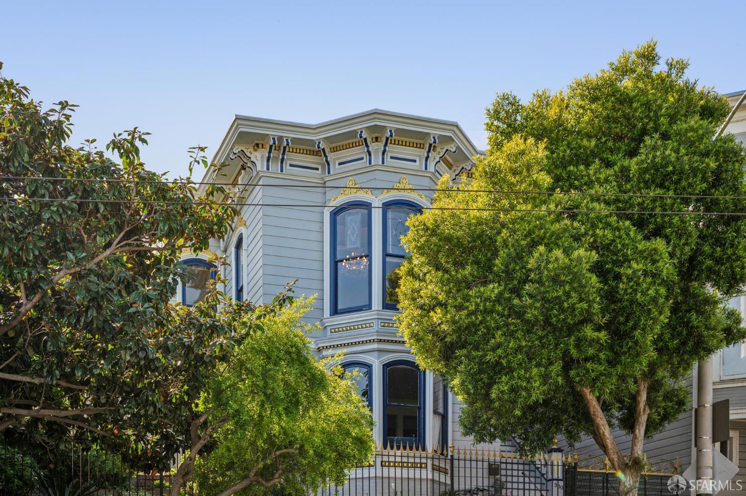 300 Castro Street