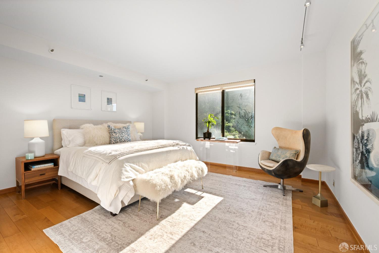 101 Lombard Street # 901W