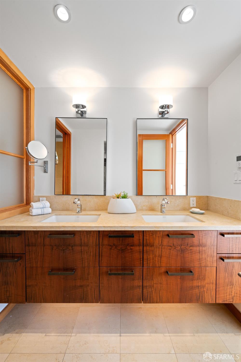 101 Lombard Street # 901W