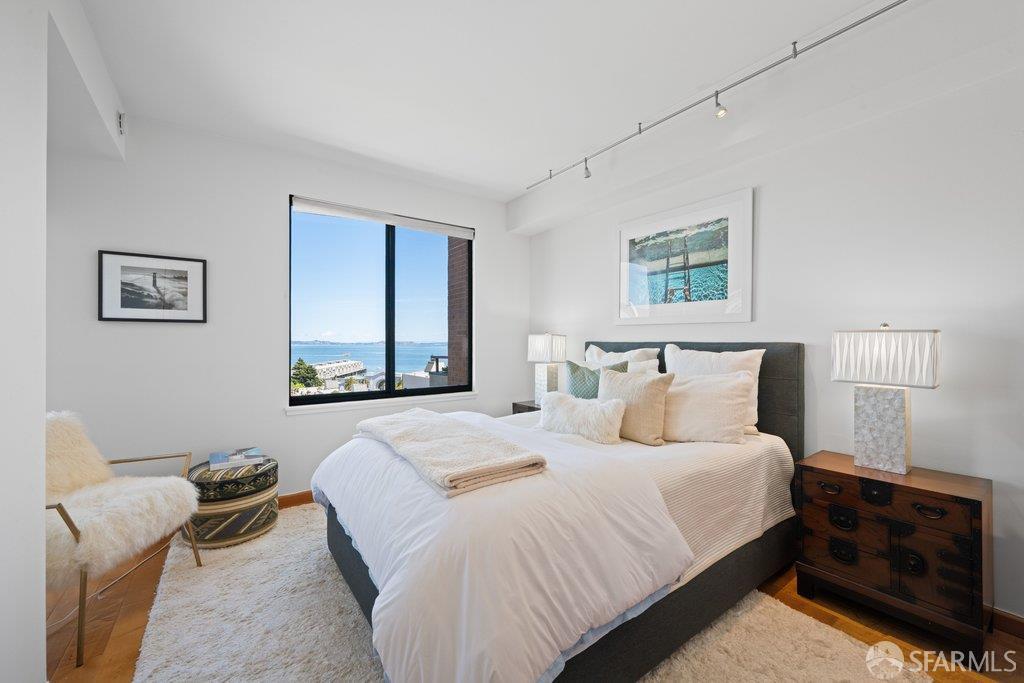 101 Lombard Street # 901W