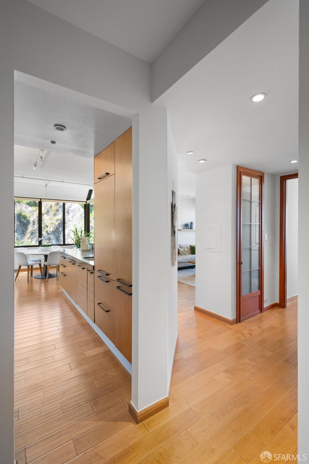 101 Lombard Street # 901W