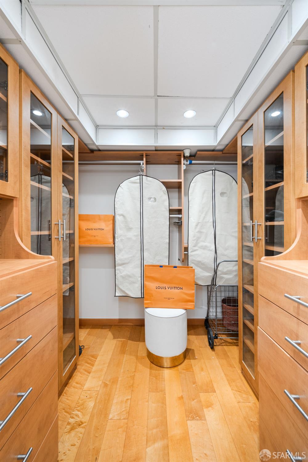 101 Lombard Street # 901W