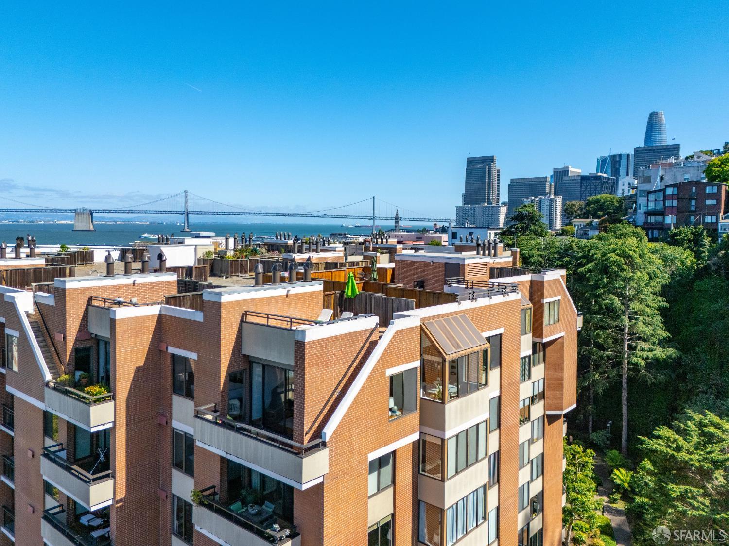 101 Lombard Street # 901W