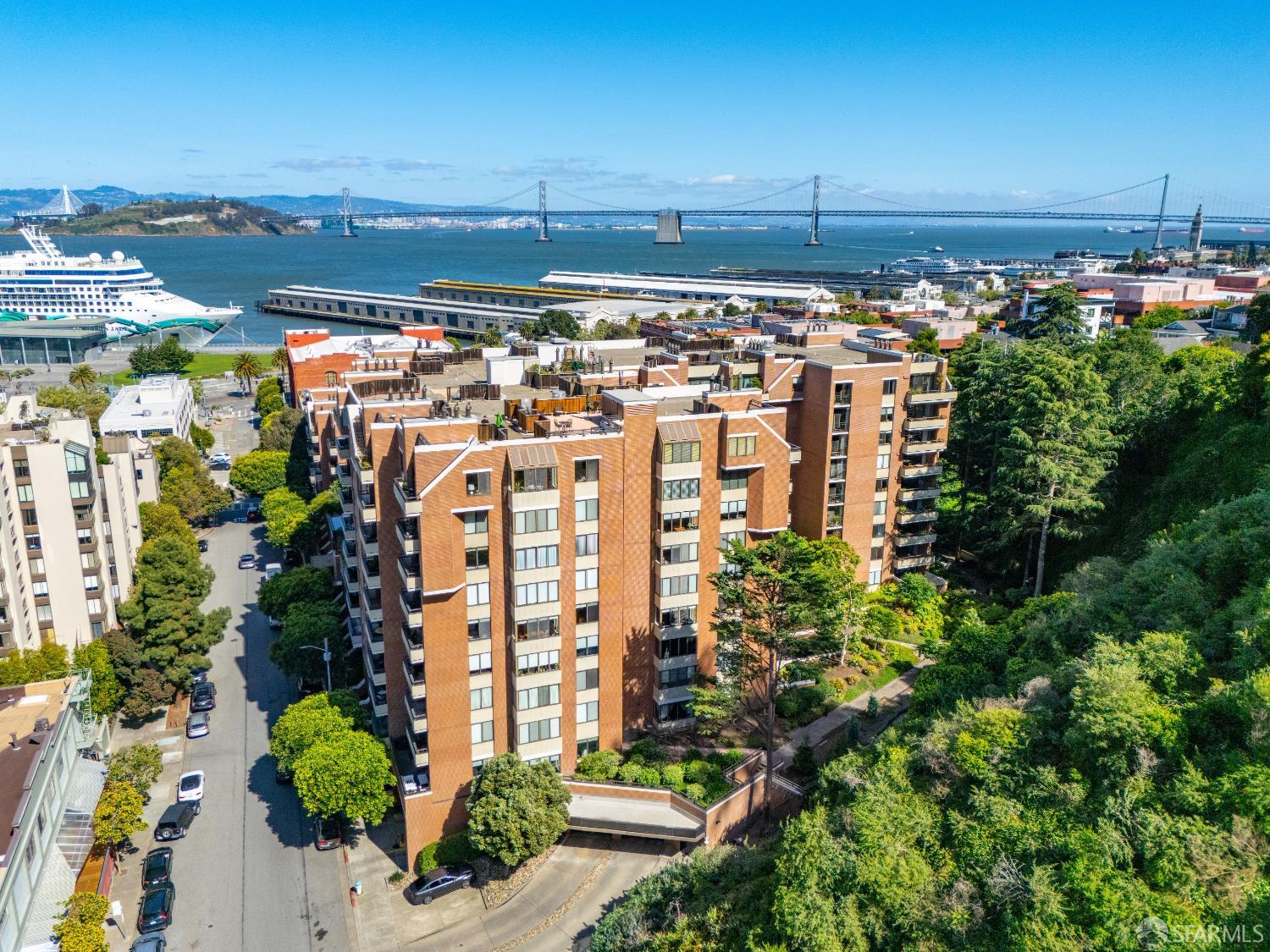 101 Lombard Street # 901W