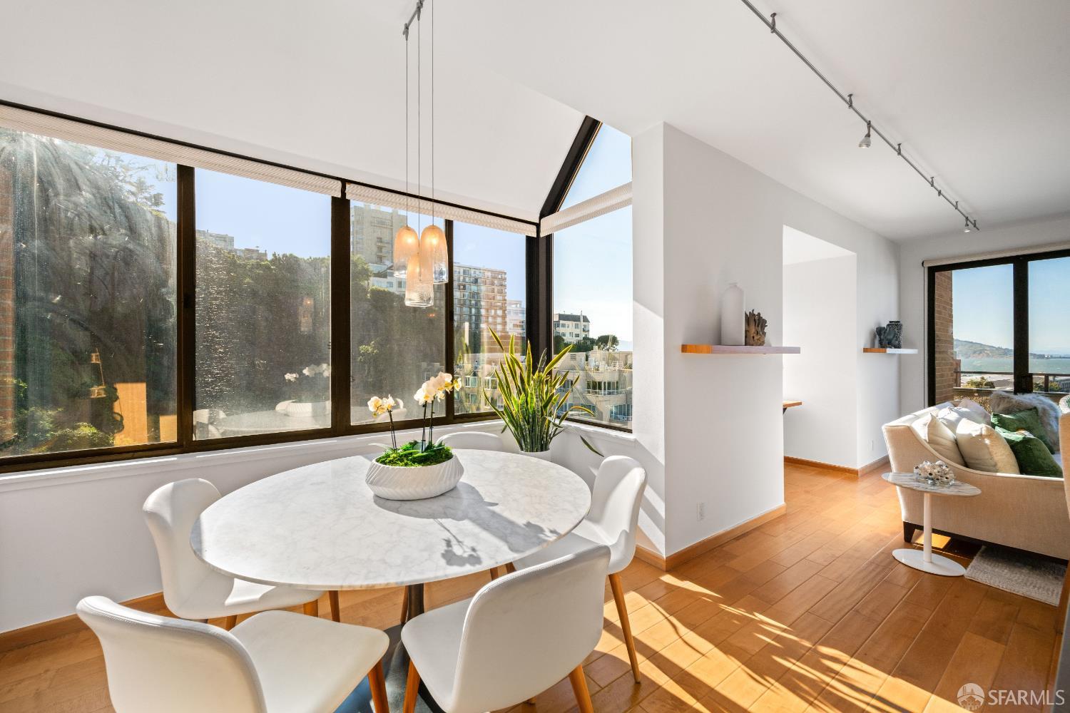 101 Lombard Street # 901W