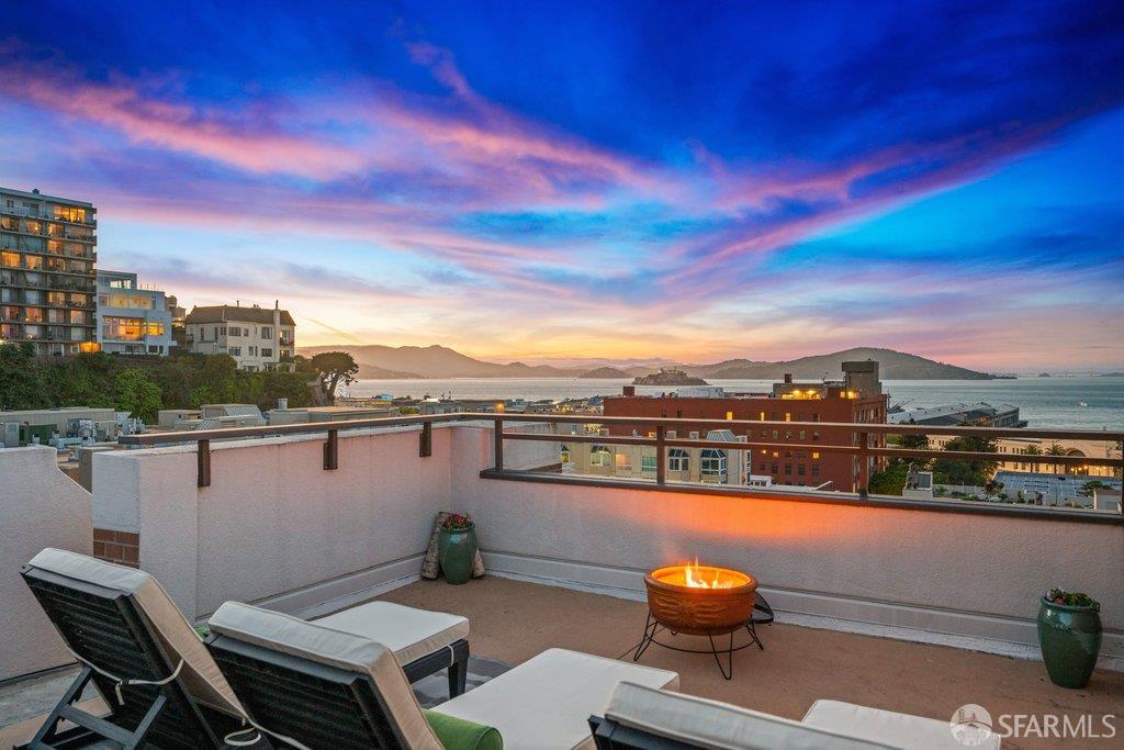 101 Lombard Street # 901W