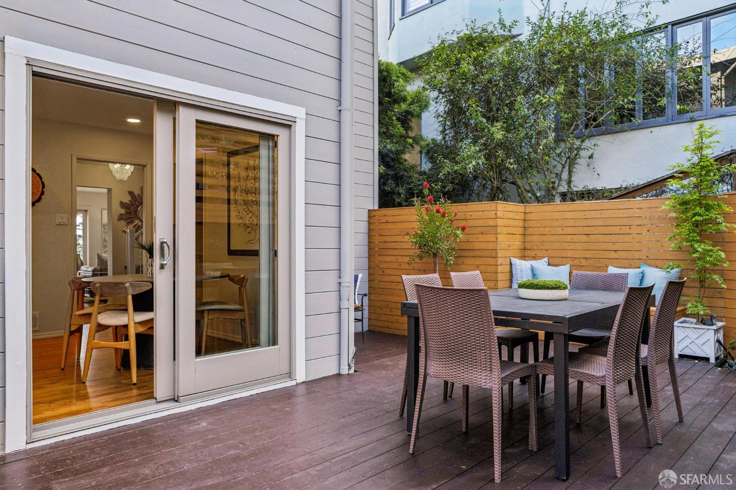 34 Dorantes Avenue