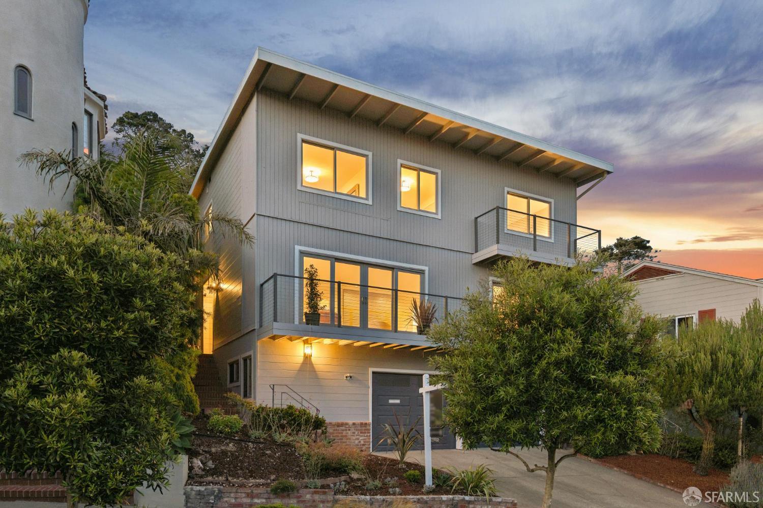 34 Dorantes Avenue