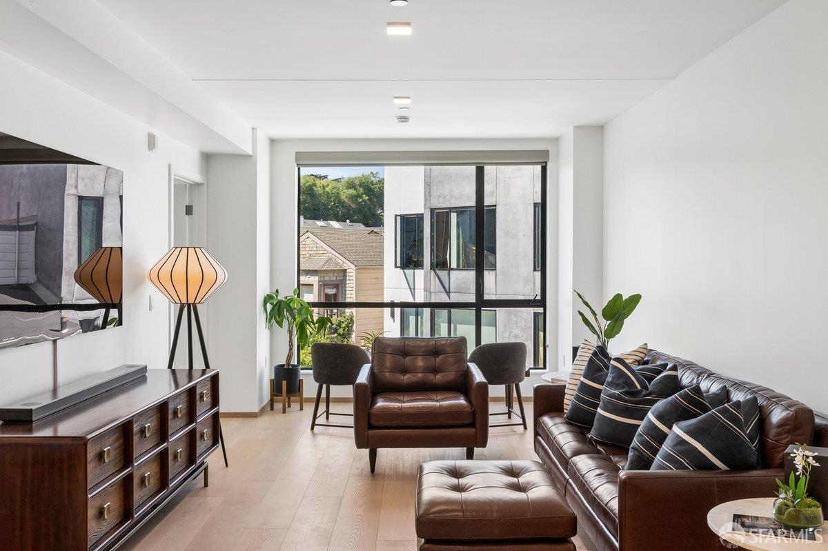 2238 Market Street # 407