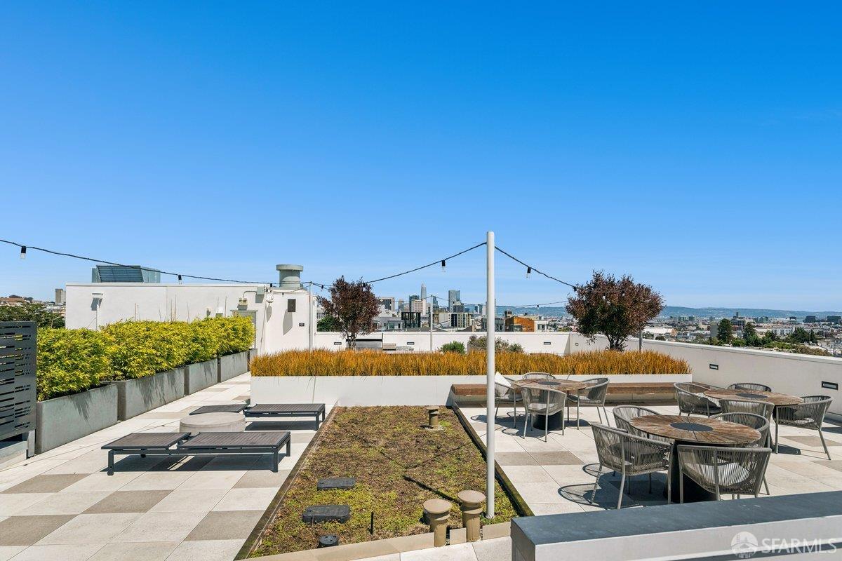 2238 Market Street # 407
