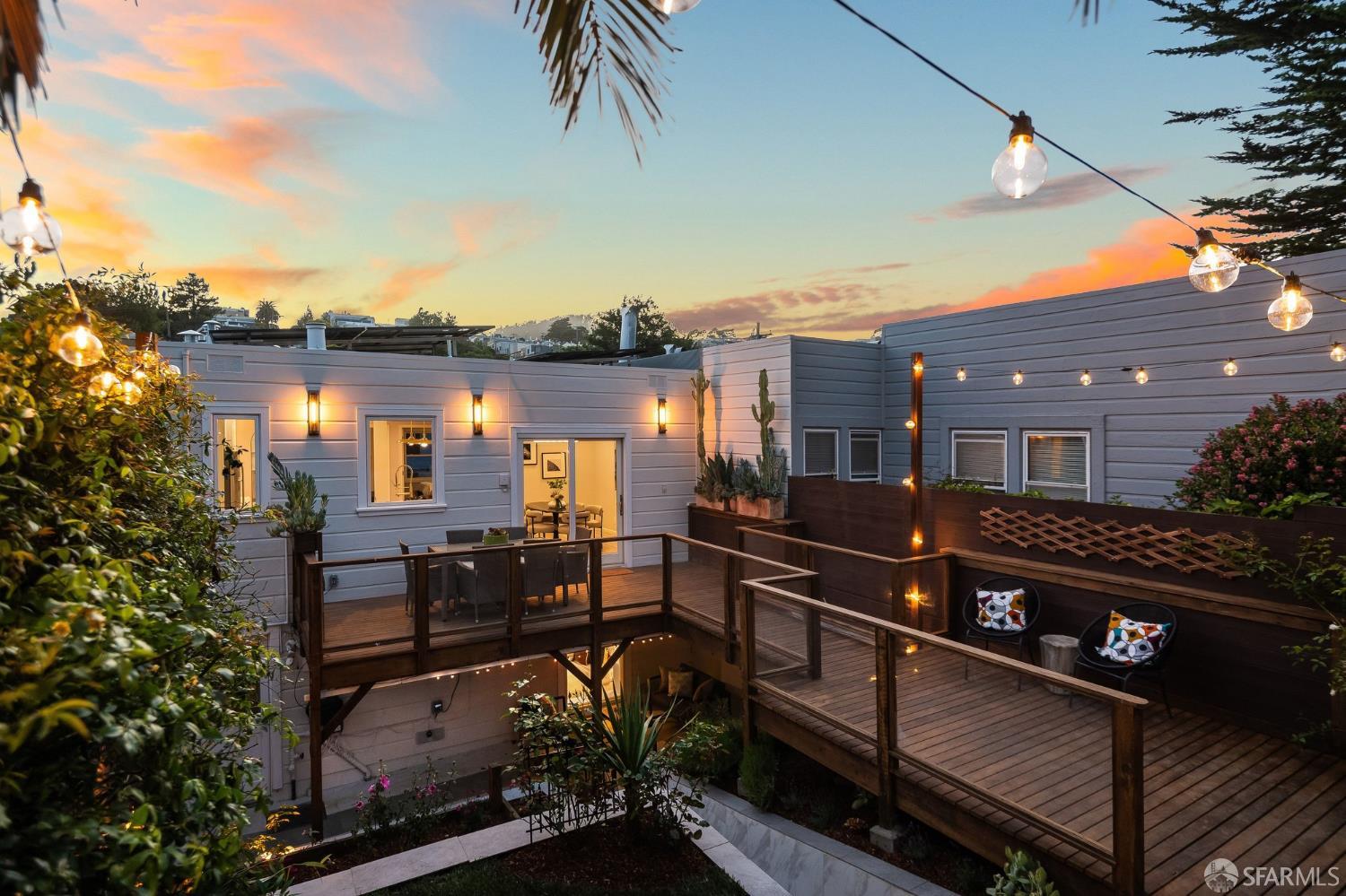 44 Nordhoff Street