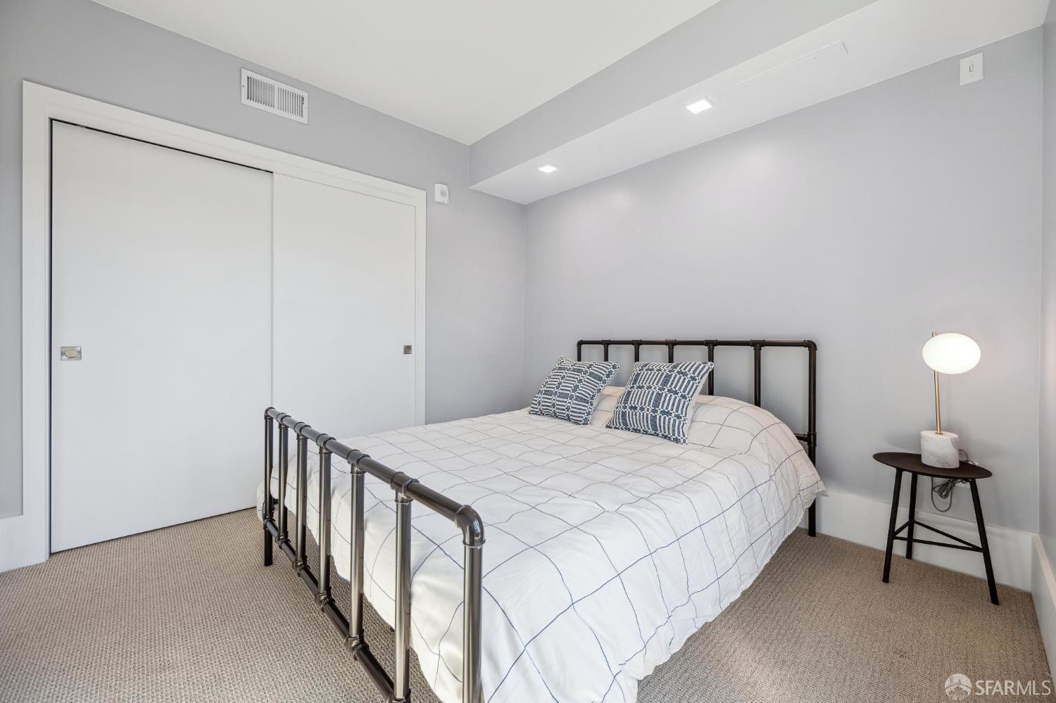 1288 Howard Street # 417