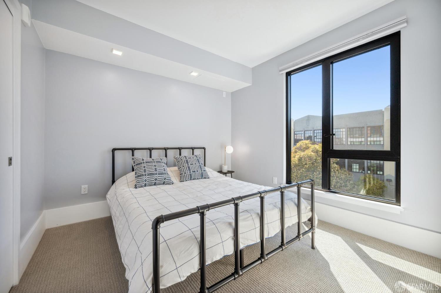 1288 Howard Street # 417