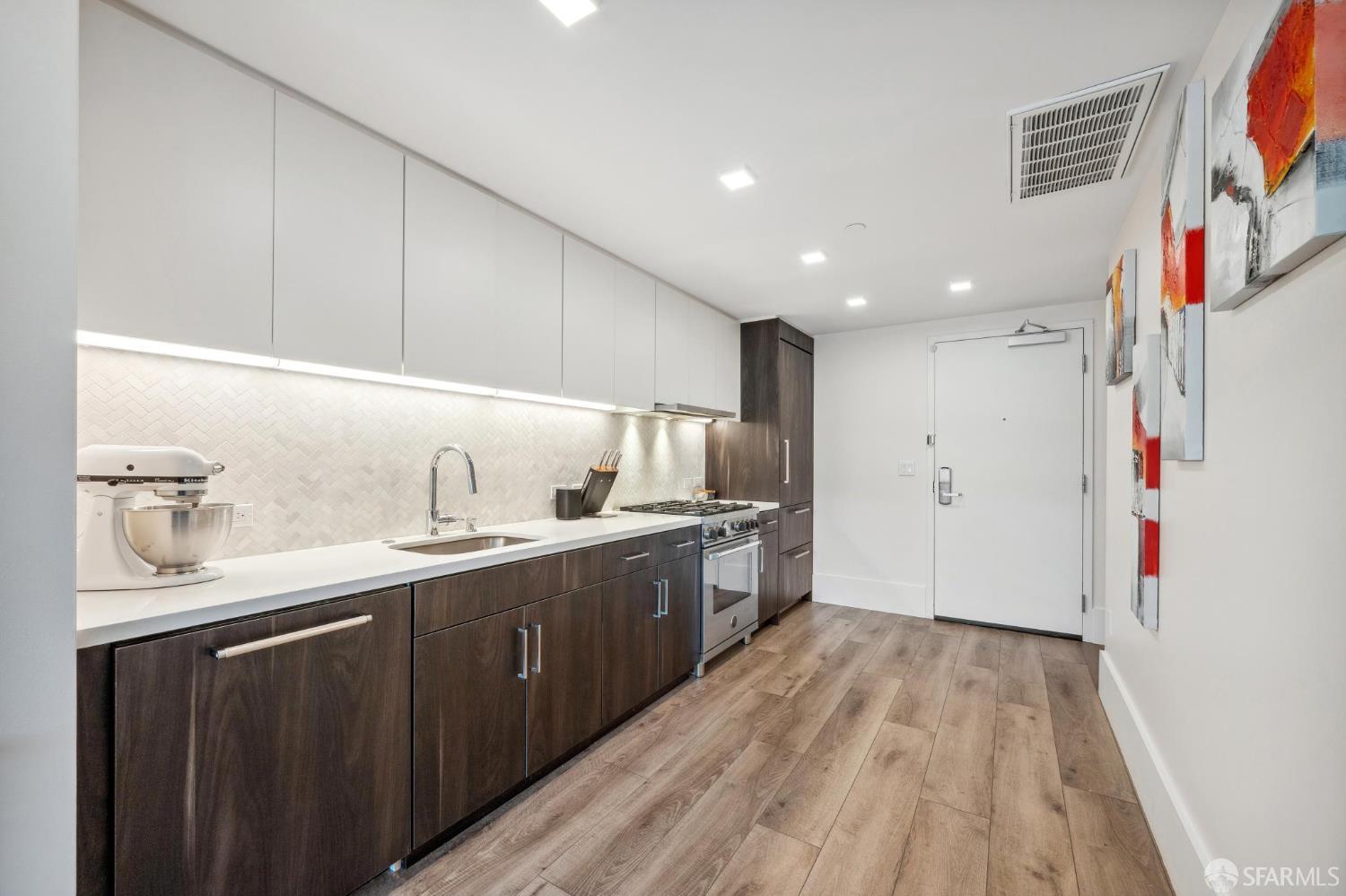 1288 Howard Street # 417