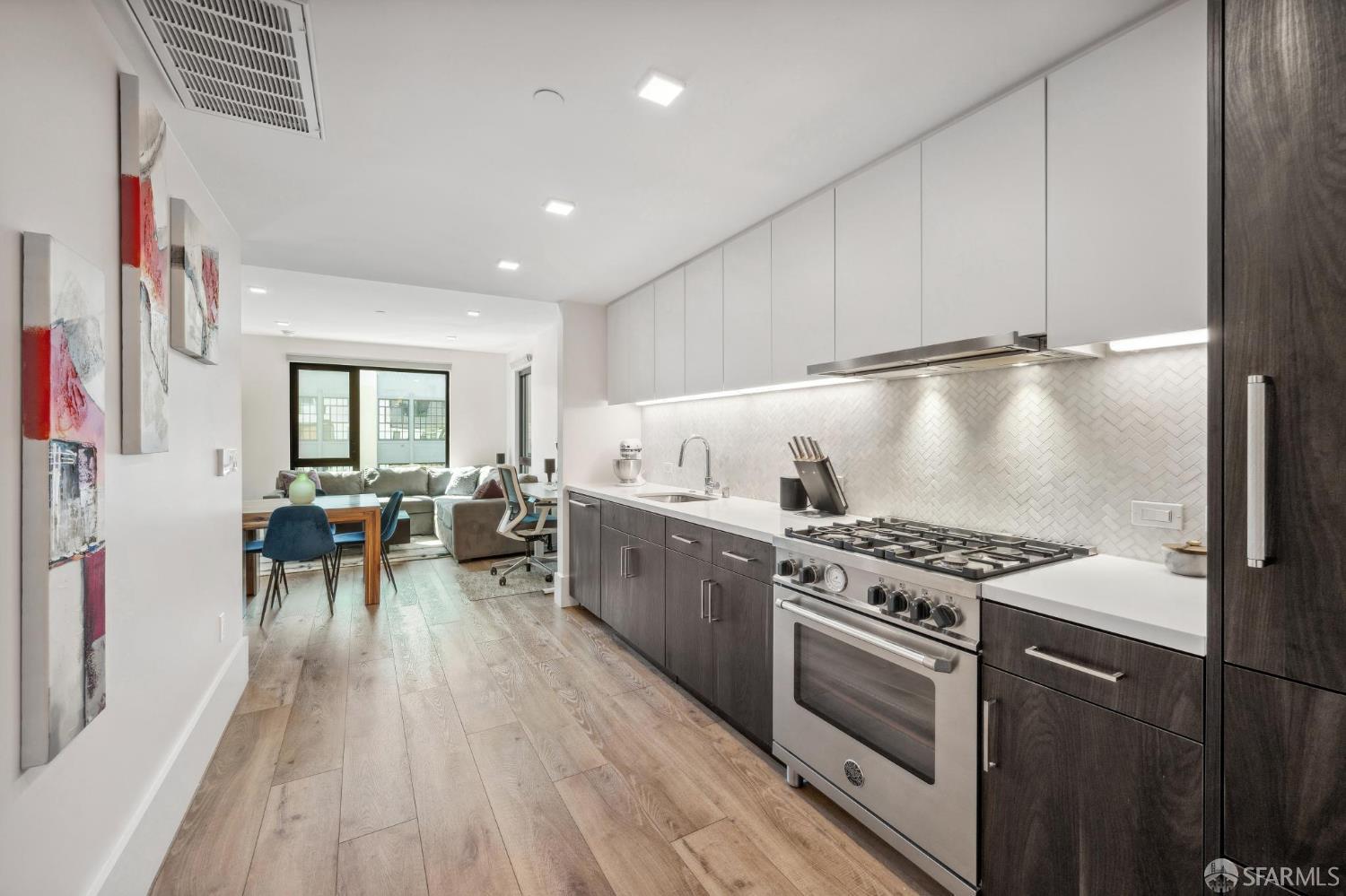 1288 Howard Street # 417