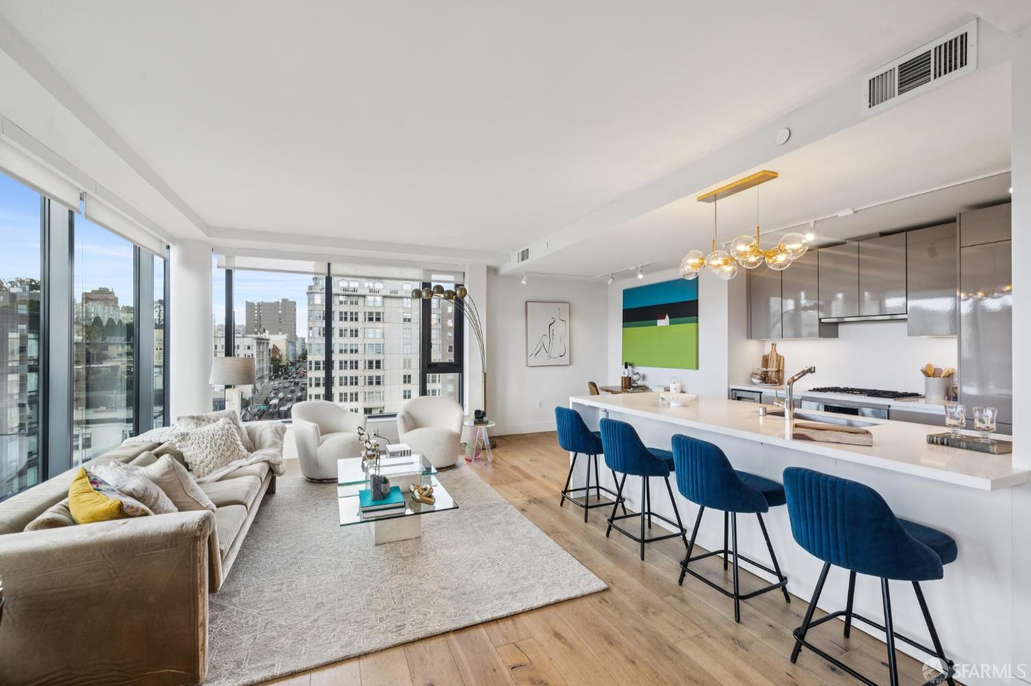 1450 Franklin Street # 902
