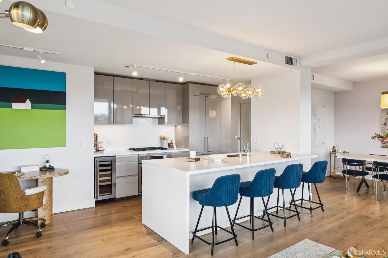 1450 Franklin Street # 902