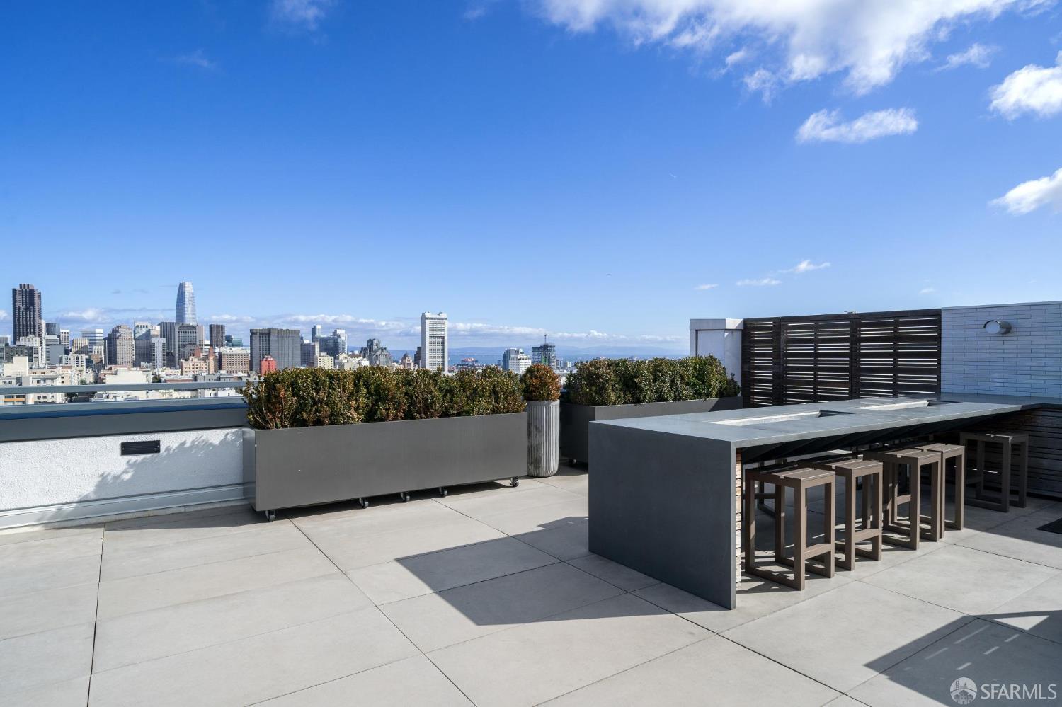 1450 Franklin Street # 902