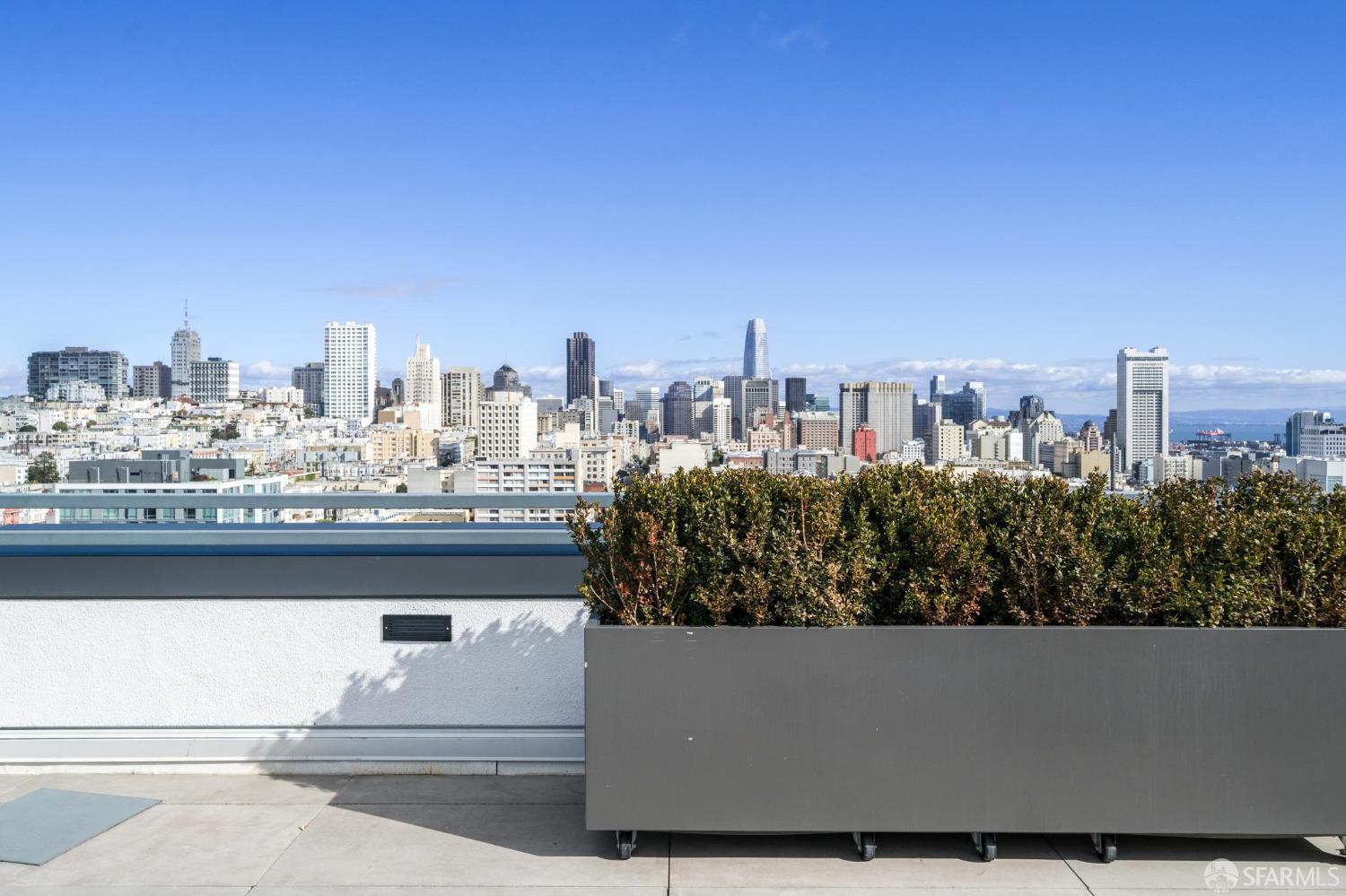 1450 Franklin Street # 902