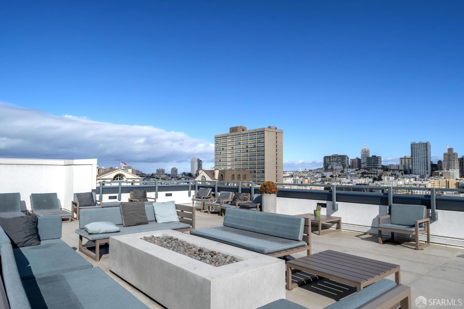 1450 Franklin Street # 902
