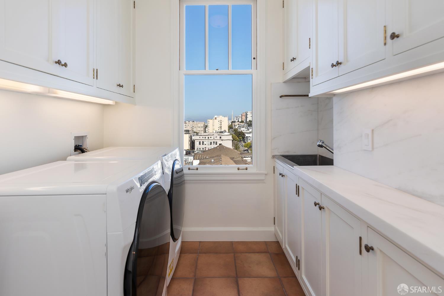 2500 Steiner Street # 9