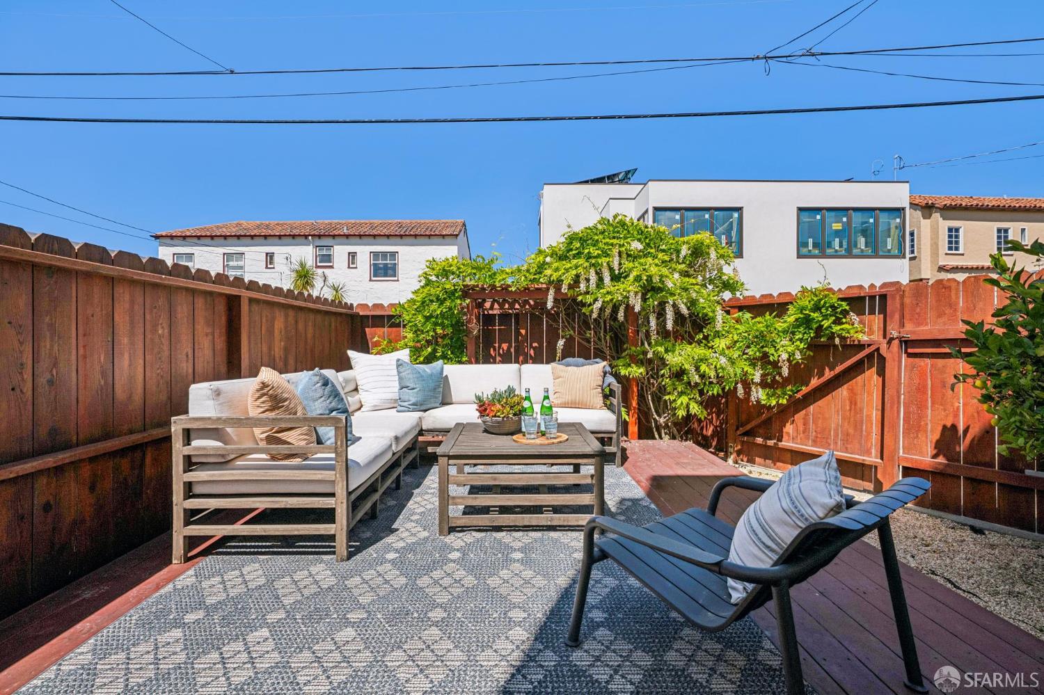 374 San Benito Way