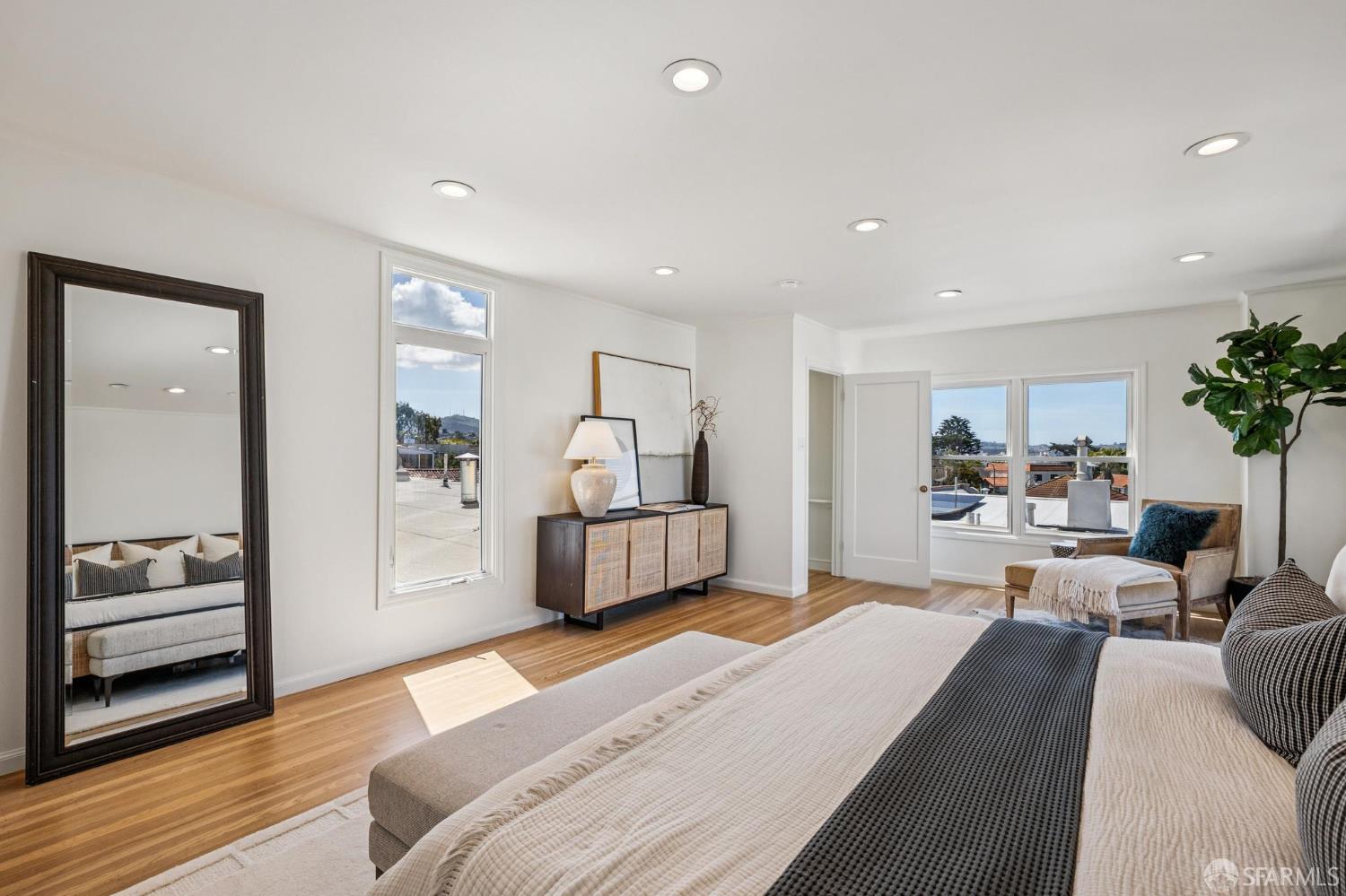 374 San Benito Way