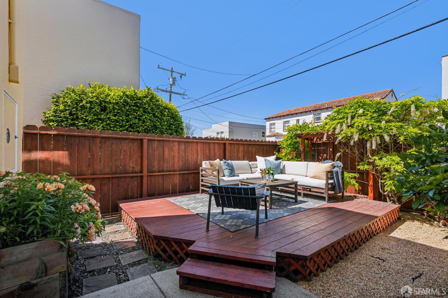 374 San Benito Way