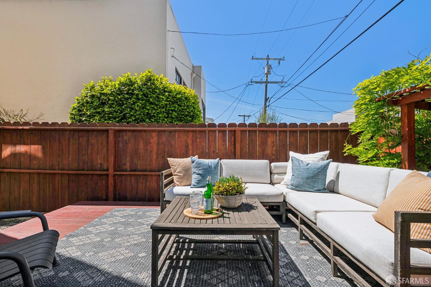 374 San Benito Way