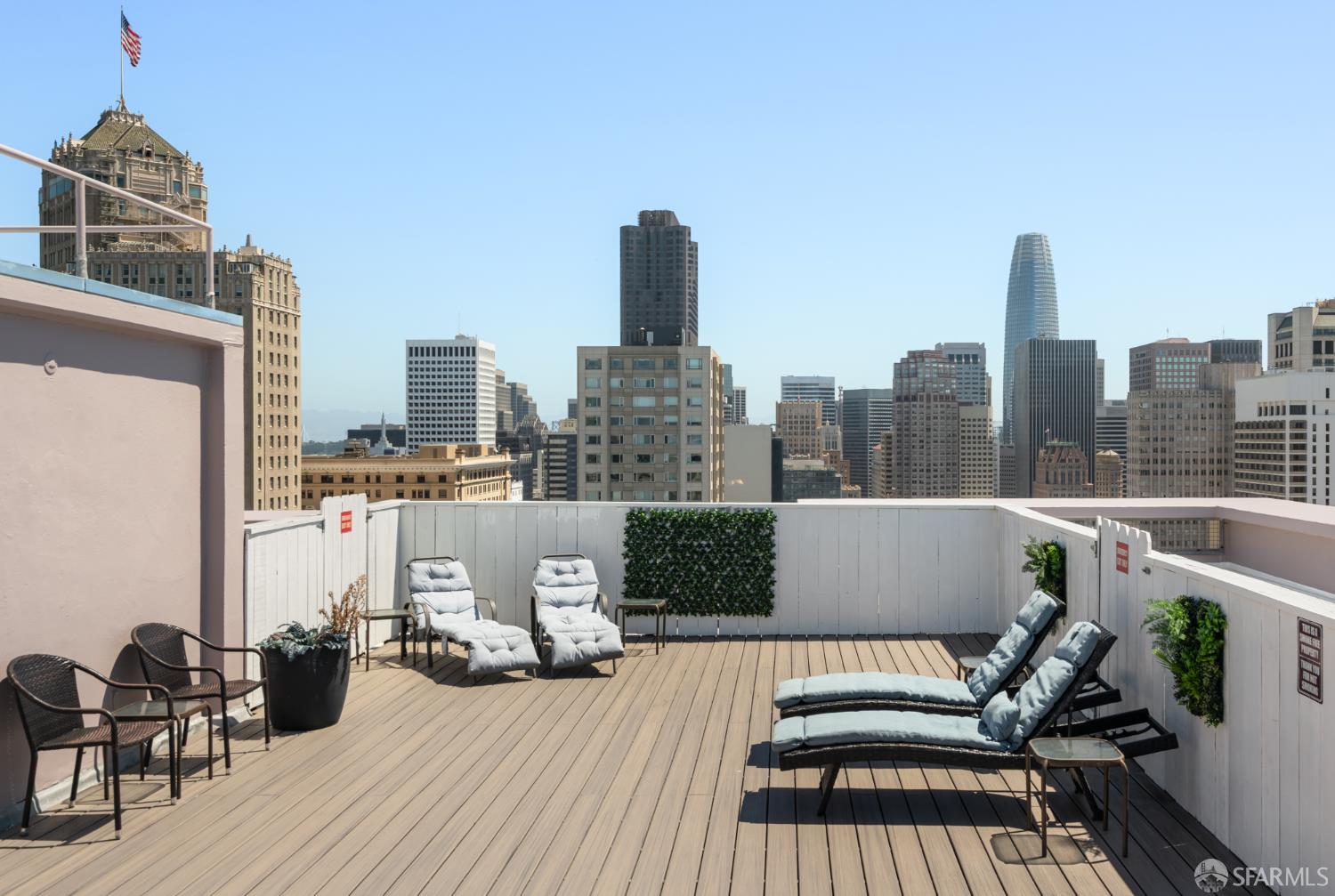 1001 Pine Street # 1402