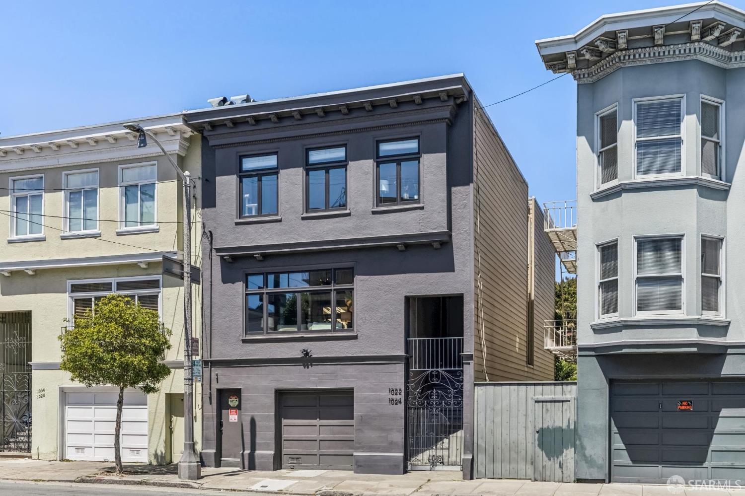 1024 Oak Street