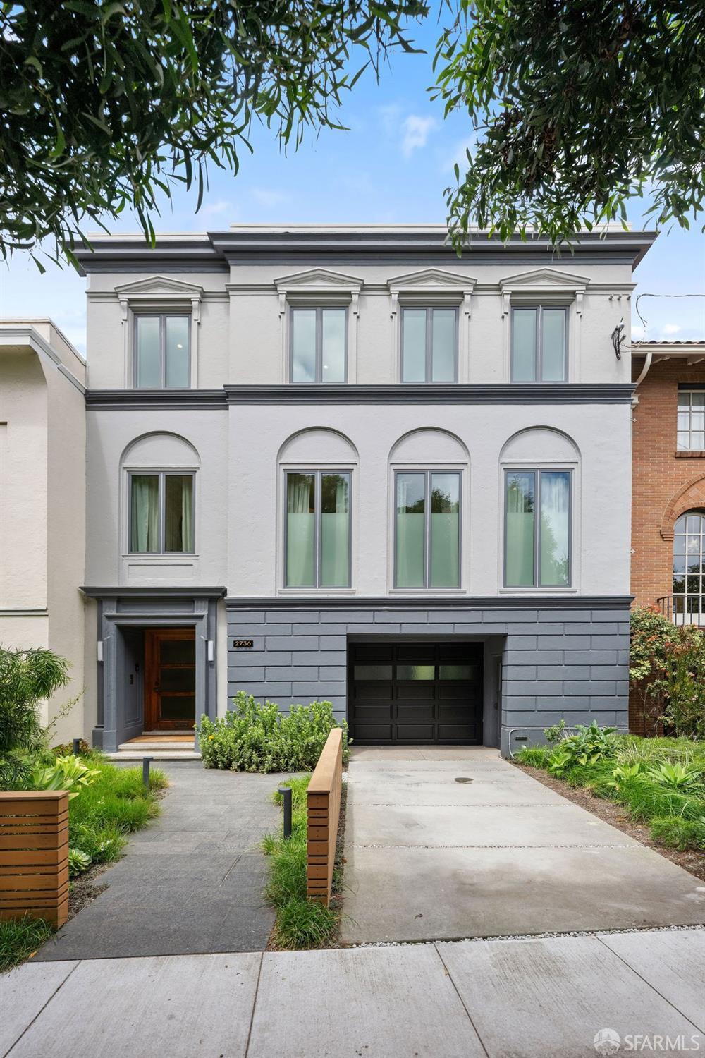 2736 Fulton Street