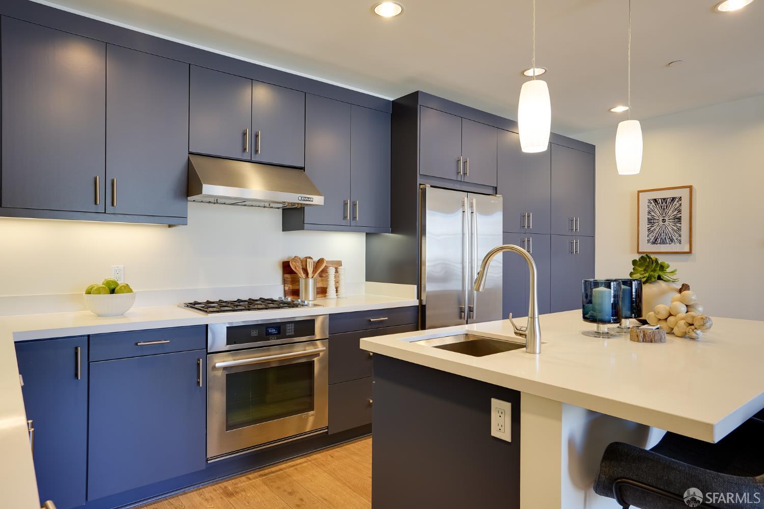 736 Valencia Street # 301