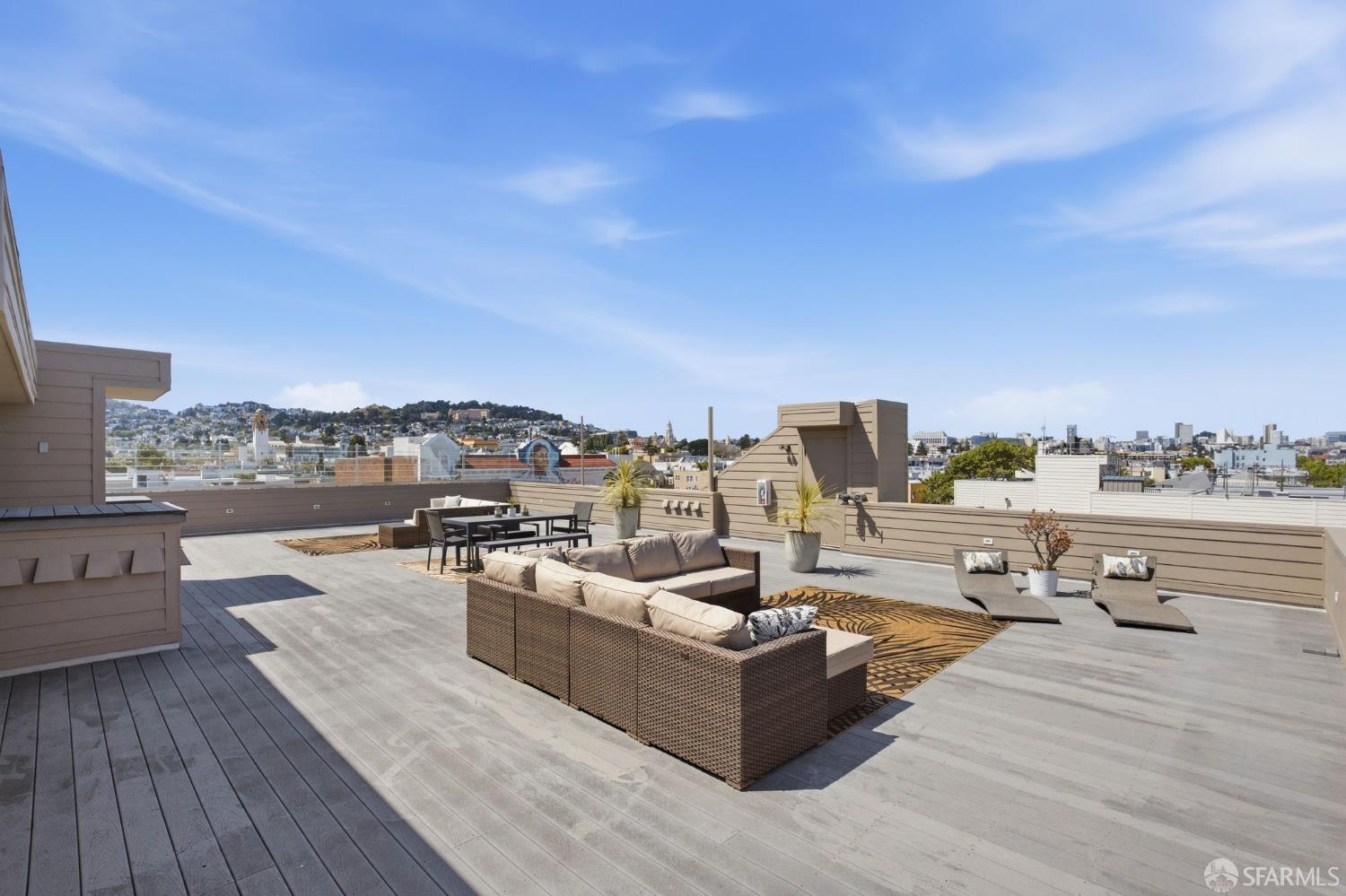 736 Valencia Street # 301