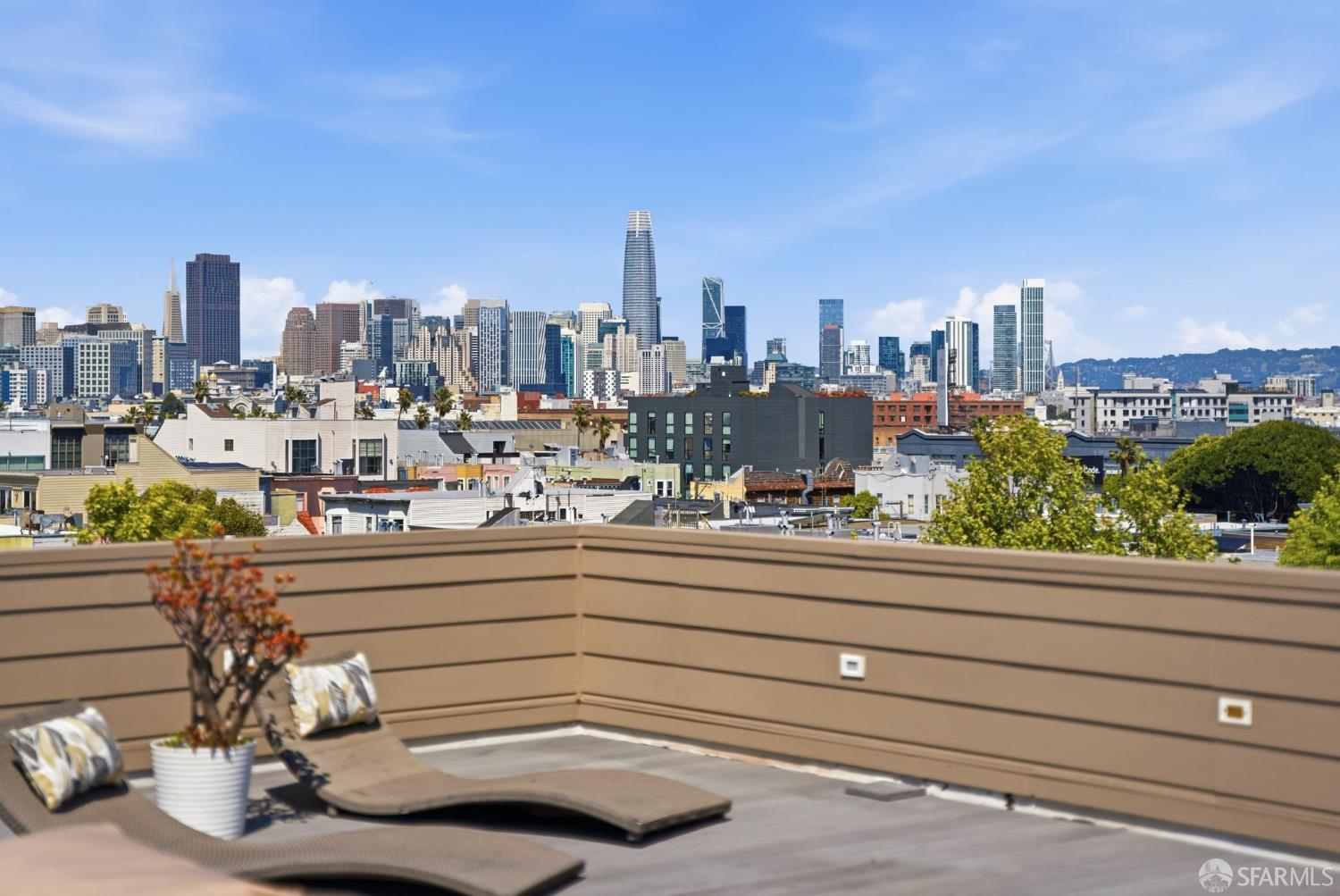 736 Valencia Street # 301
